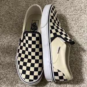 EUC Women’s size 8 Vans Asher Slip-on